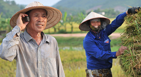Vừa hút thuê bao, vừa lo chống nghẽn mạng