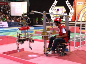 Khởi tranh Robocon 2013 miền Trung-Tây Nguyên