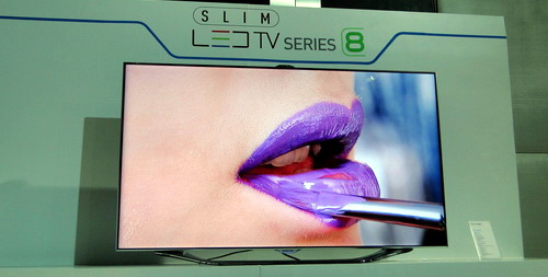 Smart TV làm theo giọng nói và cử chỉ