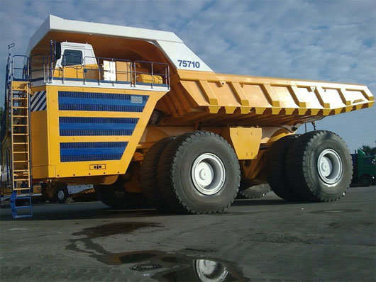 Belaz 75710 – Xe tải lớn nhất thế giới
